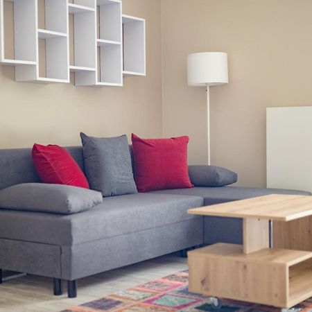 Metro Wilanowska Comfortable Apartment ワルシャワ エクステリア 写真