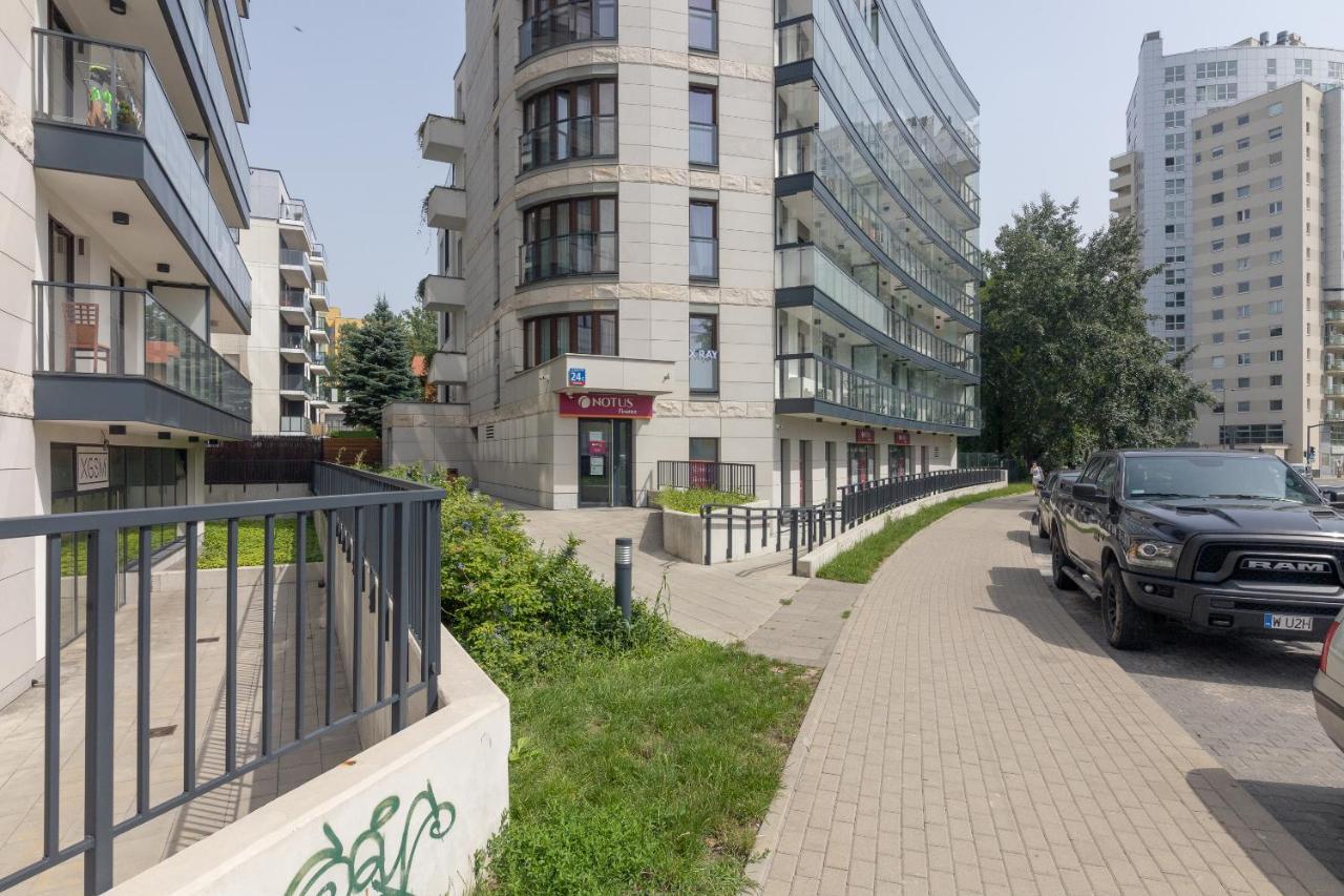 Metro Wilanowska Comfortable Apartment ワルシャワ エクステリア 写真