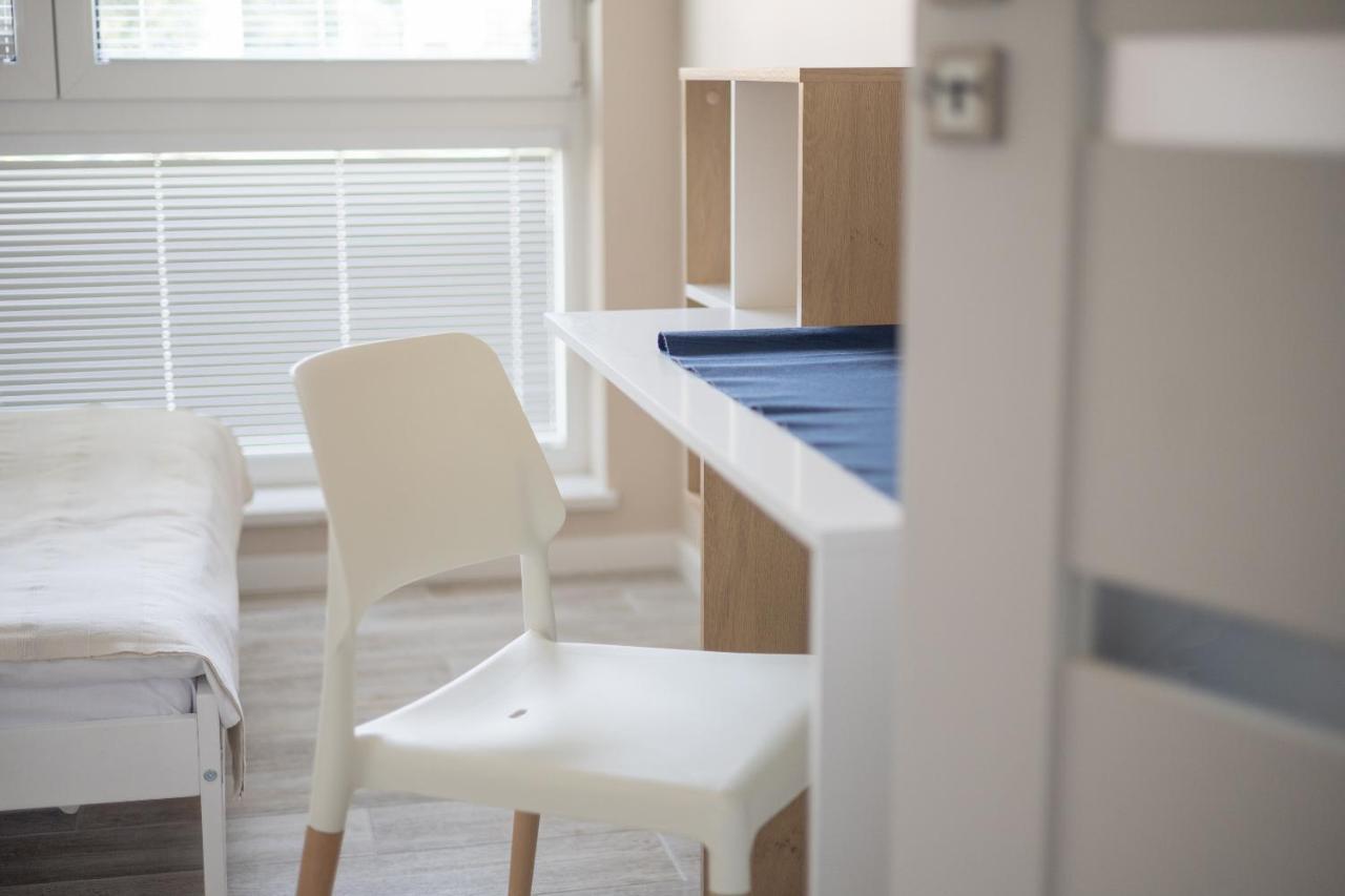 Metro Wilanowska Comfortable Apartment ワルシャワ エクステリア 写真