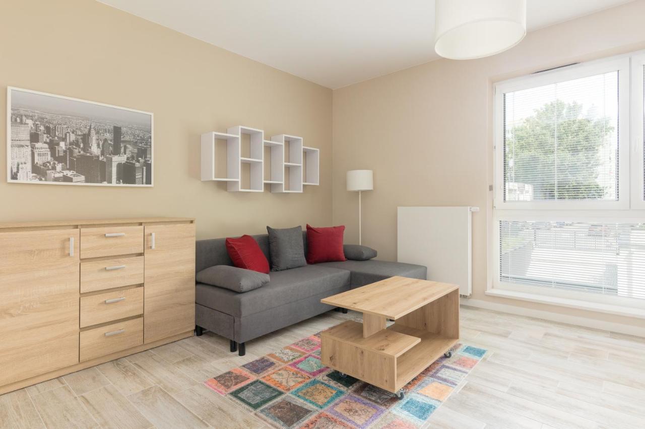 Metro Wilanowska Comfortable Apartment ワルシャワ エクステリア 写真