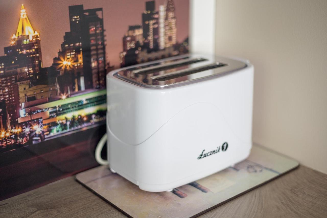 Metro Wilanowska Comfortable Apartment ワルシャワ エクステリア 写真