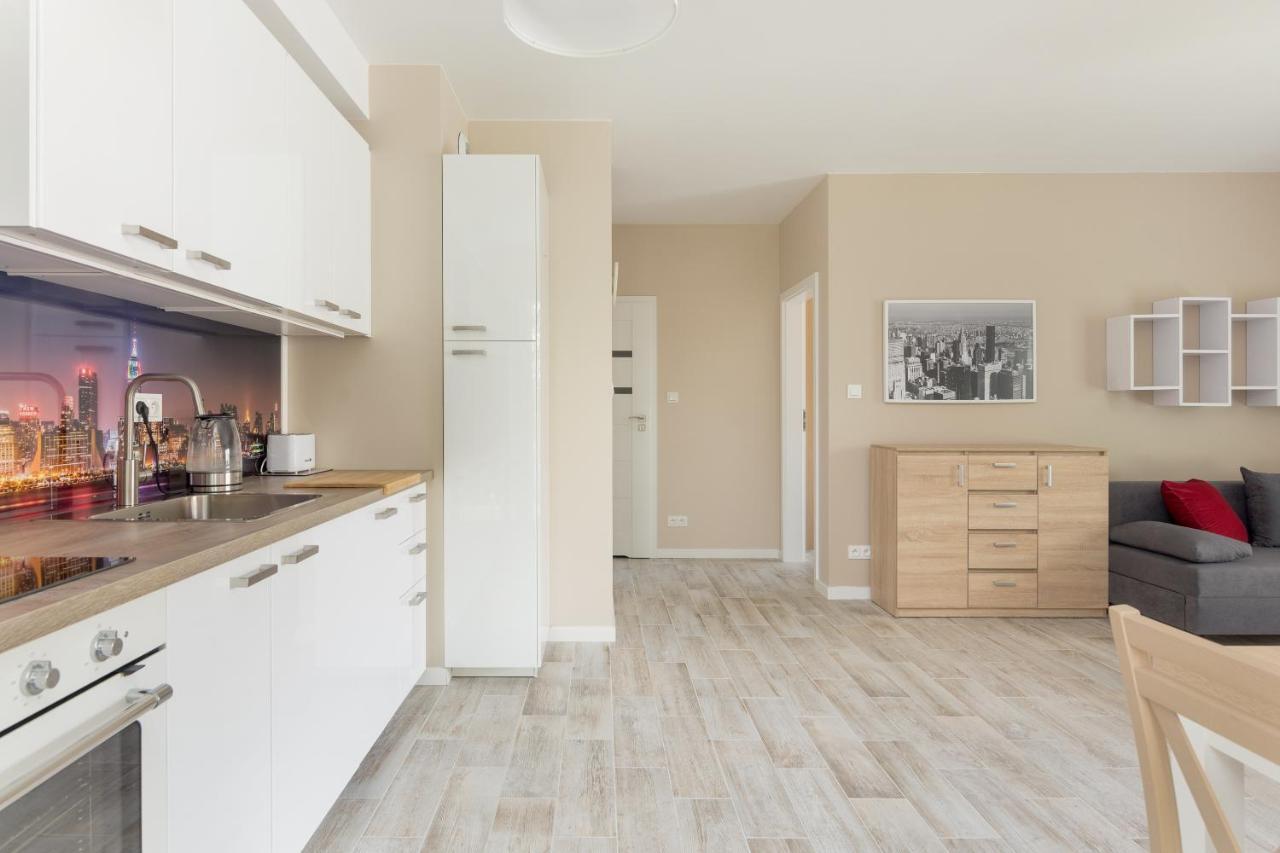 Metro Wilanowska Comfortable Apartment ワルシャワ エクステリア 写真