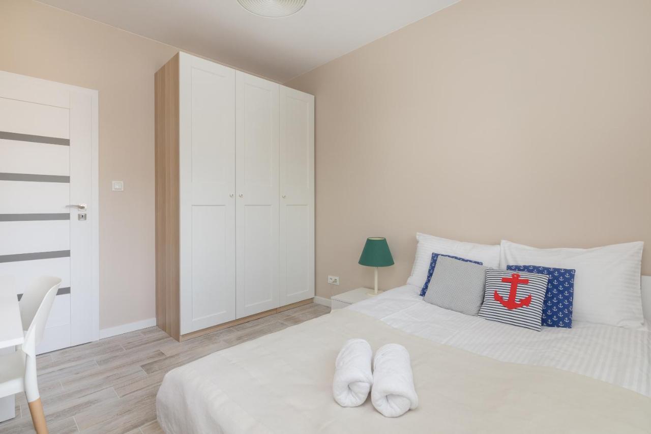Metro Wilanowska Comfortable Apartment ワルシャワ エクステリア 写真