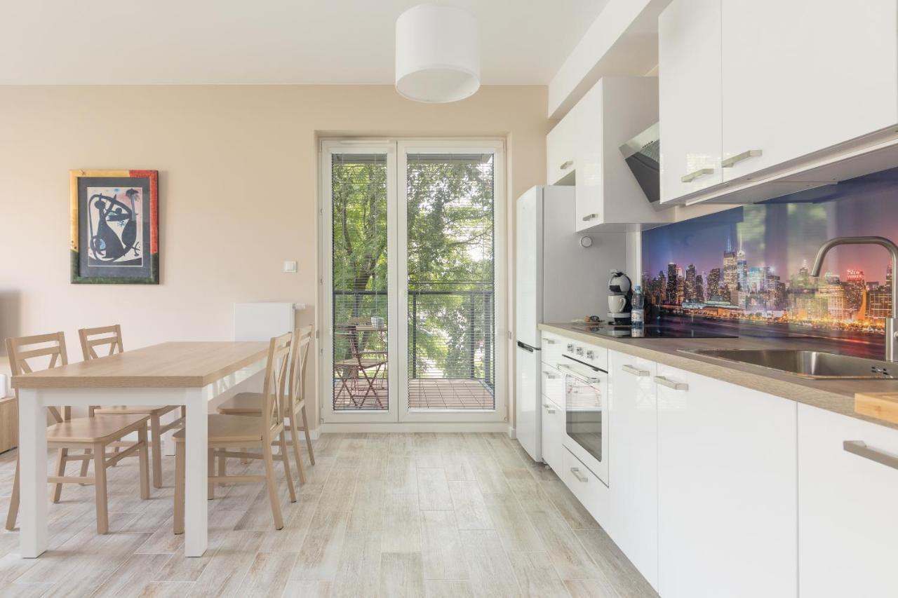 Metro Wilanowska Comfortable Apartment ワルシャワ エクステリア 写真
